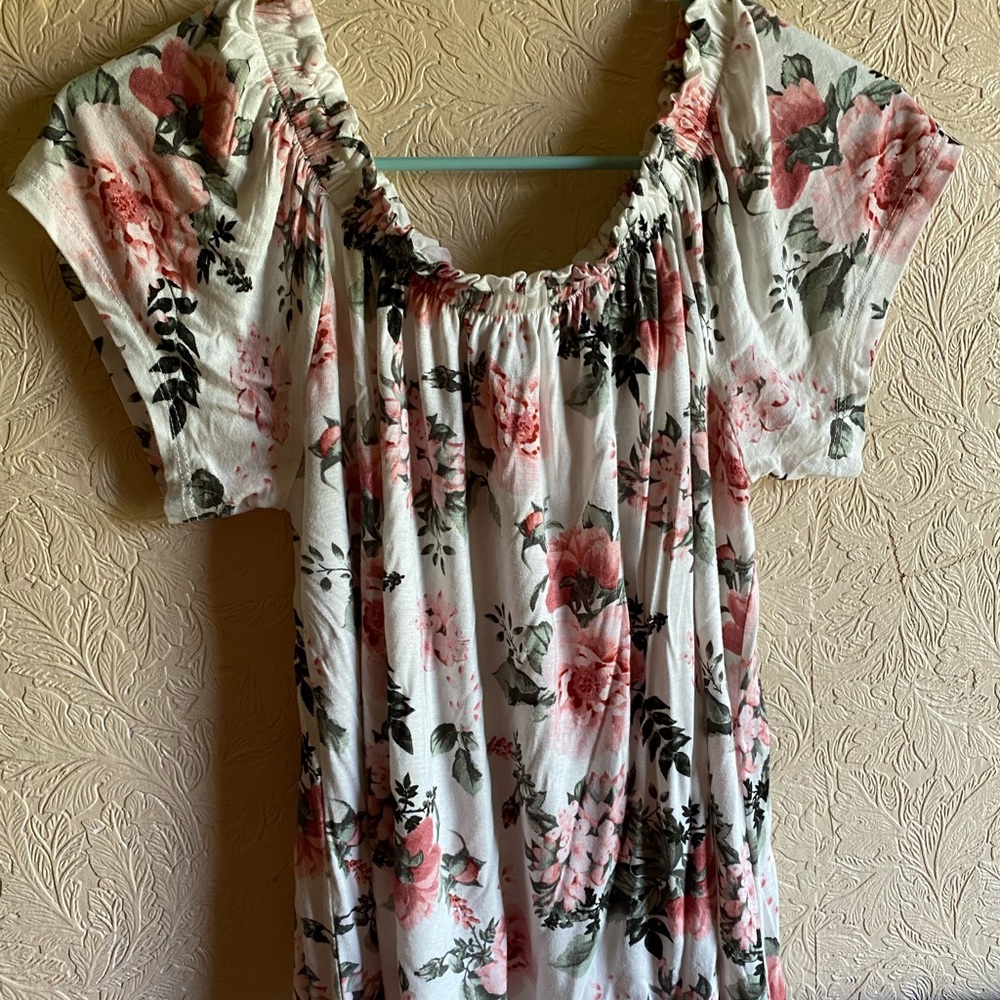 Floral top